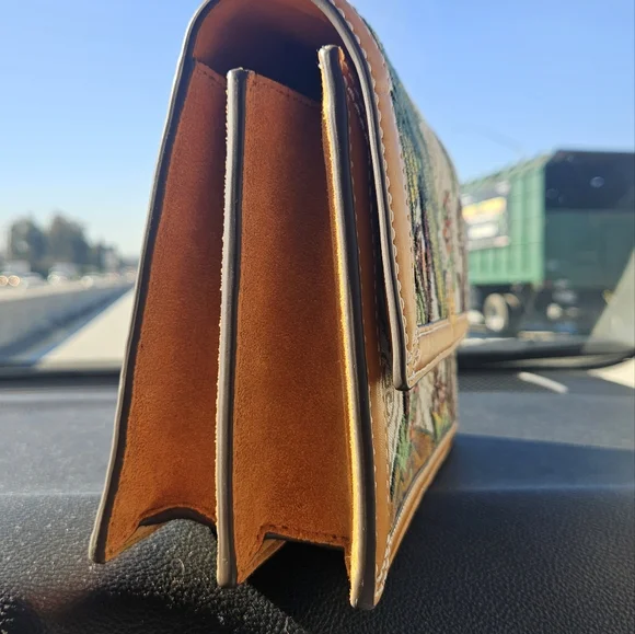 Tory Burch RARE! RARE!🔥🔥 Women's T Monogram Jacquard Embroidered Shoulder Bag - Picture 4 of 9